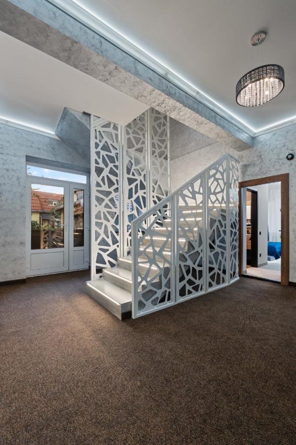 Fit Residence Cluj Napoca Bagian luar foto